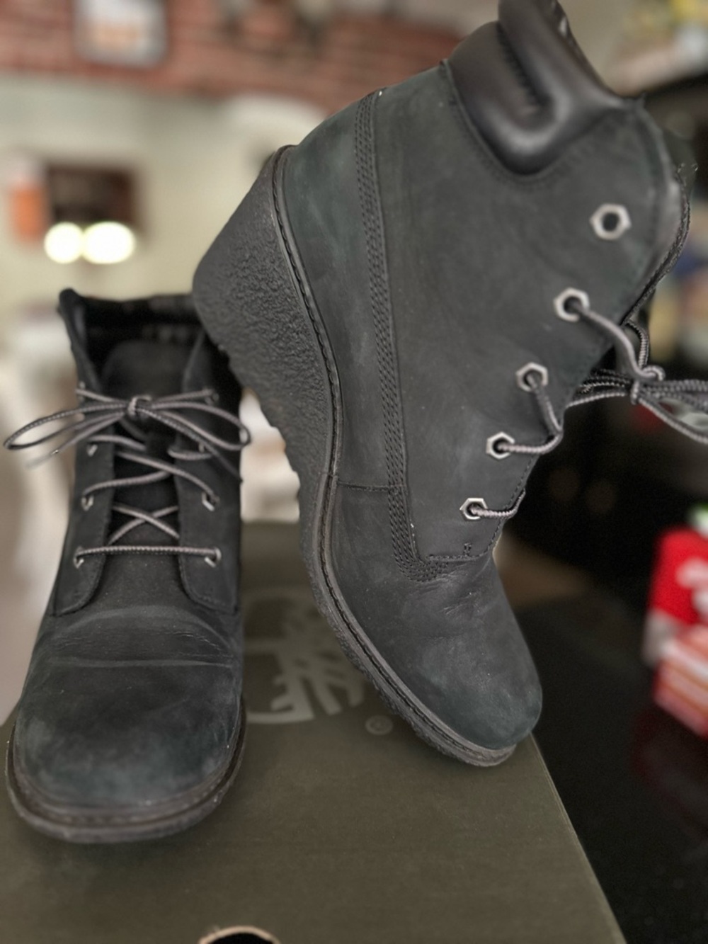 Timberland Black Lace-Up Nubuck Women's Boots Sz 8.5 wedge heel